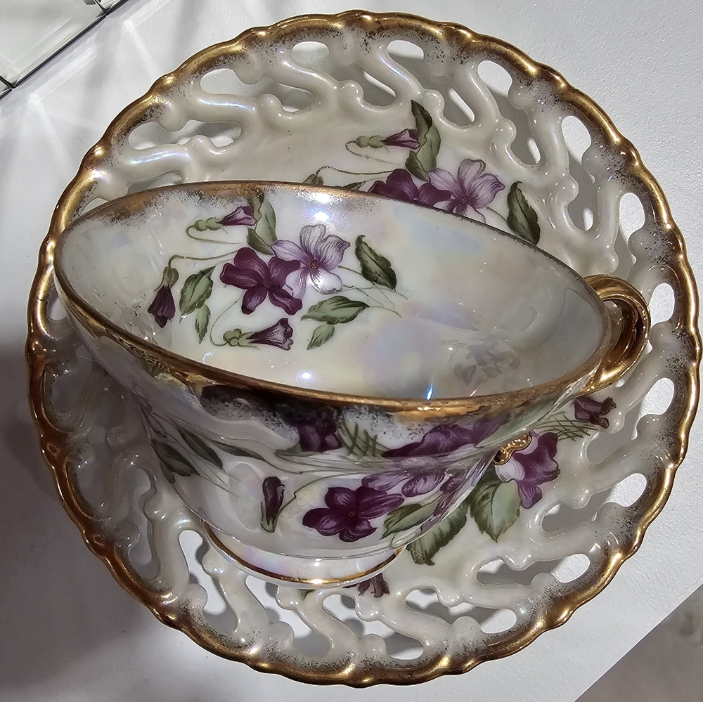 Royal Sealy China vintage antique  teacup and saucer - Picture 8 of 11